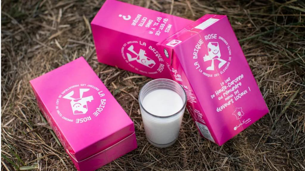 Briques de lait rose