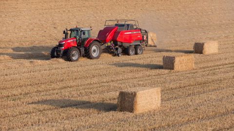 Jusqu'à 20 % de densité en plus avec la série 2200 de Massey Ferguson