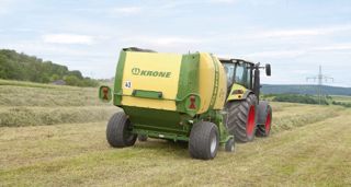 Les nouvelles presses à balles rondes Krone à chambre fixe et variable pour 2014 Les nouvelles presses à balles rondes Krone à chambre fixe et variable pour 2014