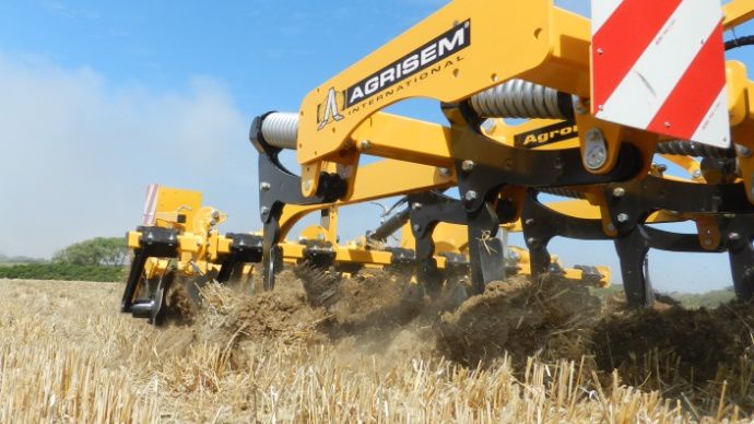 L’Agromulch Silver est composée de deux rangées de dents.