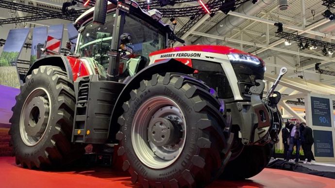 Massey Ferguson a dévoilé son MF 9S, le plus gros tracteur de la gamme