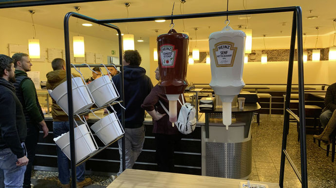 La sauce se consomme sans aucune modération...
