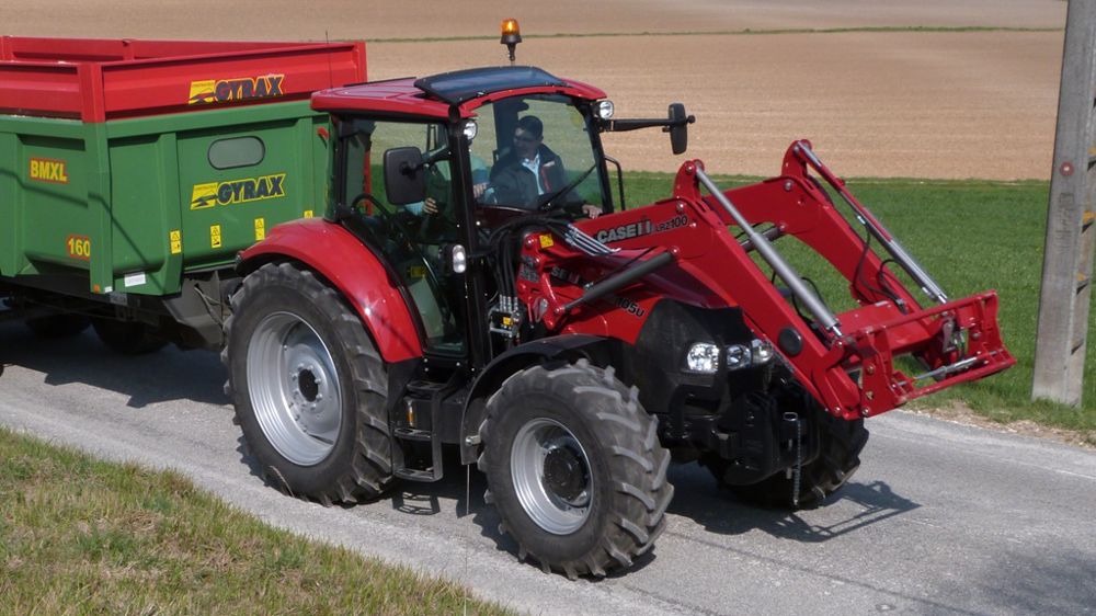 Vidéo : le tracteur Farmall 105 U Pro à l'essai Vidéo : le tracteur Farmall 105 U Pro à l'essai