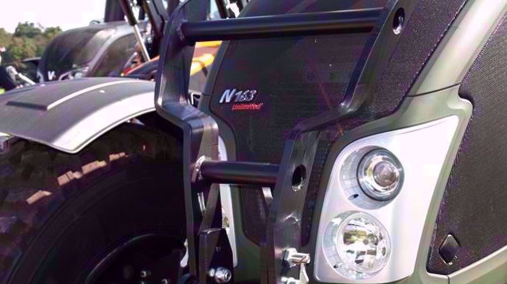 Un studio pour la personnalisation des tracteurs Un studio pour la personnalisation des tracteurs