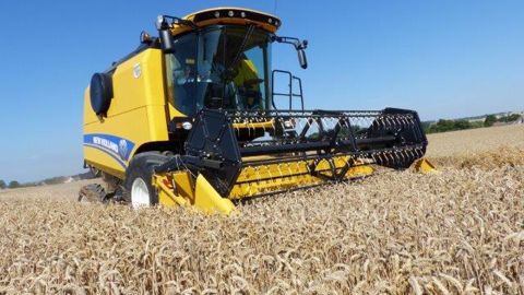 Lancement de la quatre-secoueurs New Holland TC4.90 en Allemagne Lancement de la quatre-secoueurs New Holland TC4.90 en Allemagne