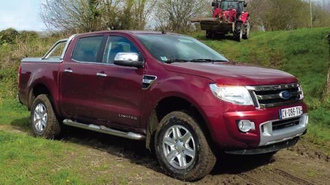 Ford Ranger double cabine Limited 2,2 TDCI BVA : un gabarit de déménageur Ford Ranger double cabine Limited 2,2 TDCI BVA : un gabarit de déménageur