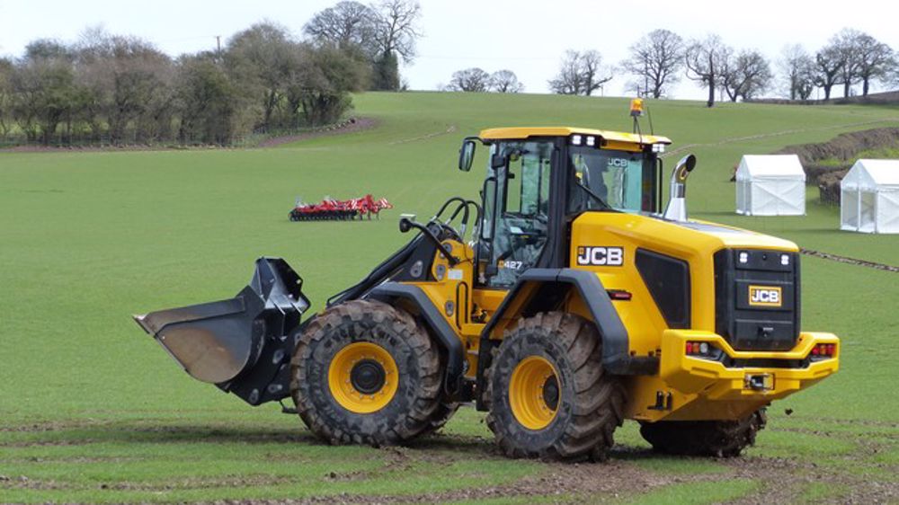Deux agrochargeuses JCB de 13,3 et 16 t Deux agrochargeuses JCB de 13,3 et 16 t