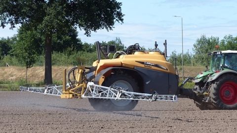 Présentation vidéo du Challenger Rogator 300 Présentation vidéo du Challenger Rogator 300