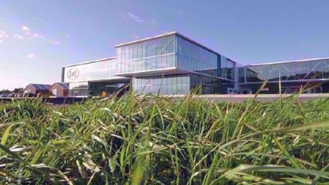 Lely Campus. Un complexe industriel écologique et innovant Lely Campus. Un complexe industriel écologique et innovant