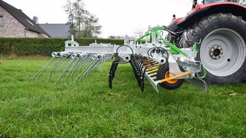 Le Scariflex Max de Joskin prend soin des prairies Le Scariflex Max de Joskin prend soin des prairies