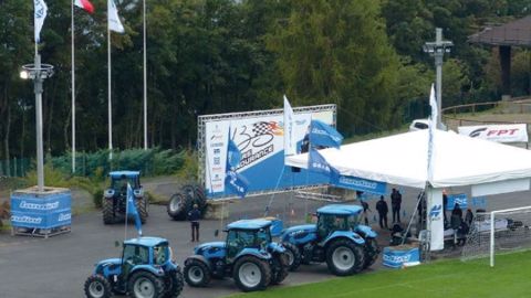 130 ans de Landini. Un test d'endurance à but caritatif 130 ans de Landini. Un test d'endurance à but caritatif