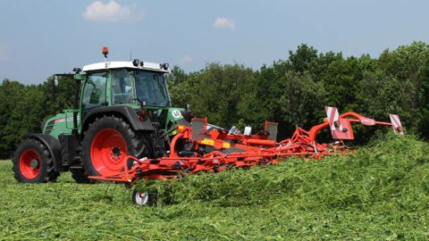 Kuhn perçoit la reprise Kuhn perçoit la reprise