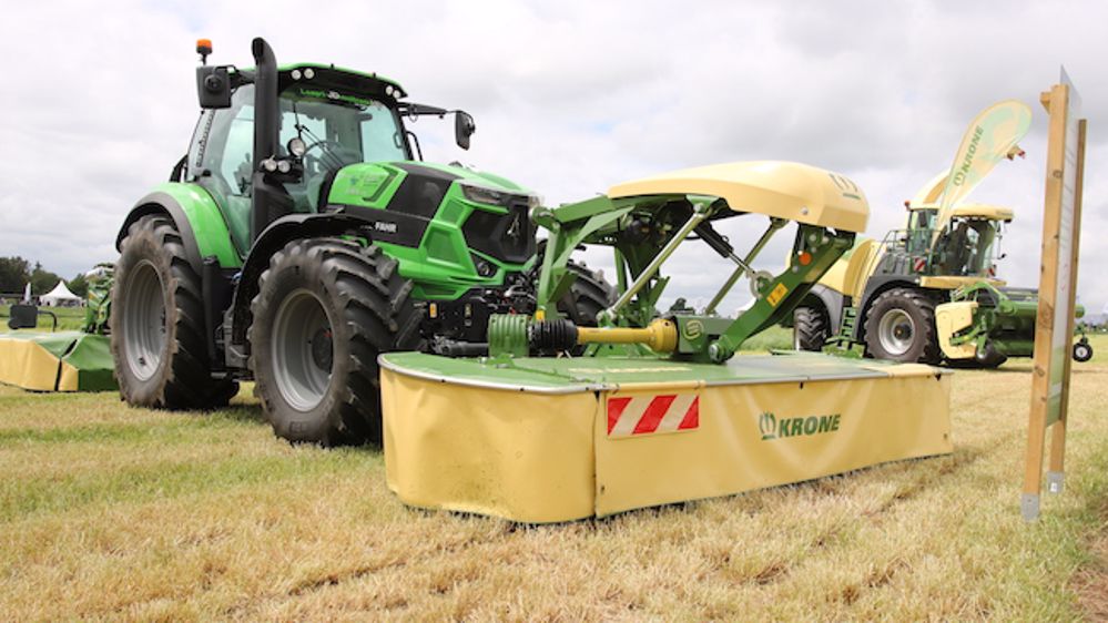 Krone EasyCut F 320 Glide : une faucheuse frontale pour les Cuma Krone EasyCut F 320 Glide : une faucheuse frontale pour les Cuma