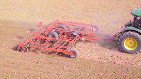 Kuhn : le vibroculteur lourd Prolander plus polyvalent Kuhn : le vibroculteur lourd Prolander plus polyvalent
