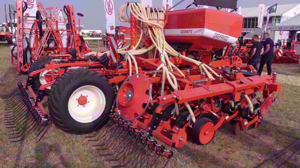 Maschio Gaspardo : le semoir Gigant Pressure bicéphale Maschio Gaspardo : le semoir Gigant Pressure bicéphale