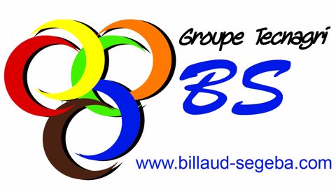 UN MÉCANICIEN ATELIER AGRICOLE