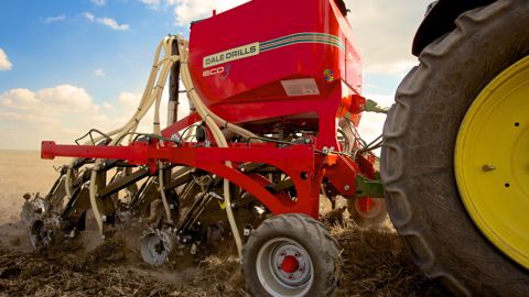 Une double dent Dale Drills pour semer en direct Une double dent Dale Drills pour semer en direct