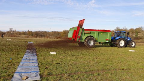 Le Gyrax a brillé par la qualité de sa répartition transversale lui permettant de recroiser ses passages sur des largeurs de 10 ou 11 m. Le Gyrax a brillé par la qualité de sa répartition transversale lui permettant de recroiser ses passages sur des largeurs de 10 ou 11 m.