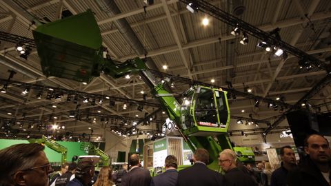 Fendt prend de la hauteur en manutention Fendt prend de la hauteur en manutention