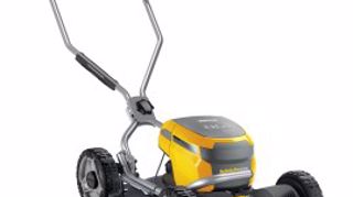 Stiga : une tondeuse mulching « pro » à batterie