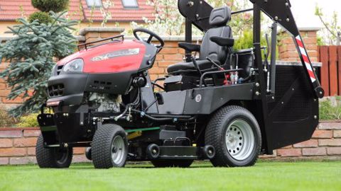 Com Europ Equipement « Visconsin » : des autoportées professionnelles Com Europ Equipement « Visconsin » : des autoportées professionnelles