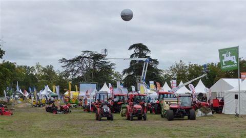 Salonvert, Aquiflor et le Salon des TP réunis au château de Laguloup Salonvert, Aquiflor et le Salon des TP réunis au château de Laguloup