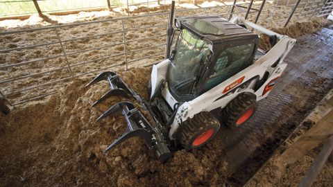 Deux chargeuses compactes mieux équipées chez Bobcat Deux chargeuses compactes mieux équipées chez Bobcat