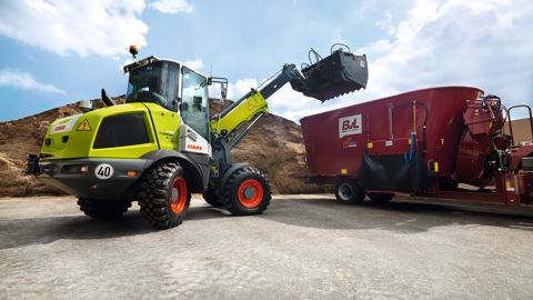 Claas : un bras télescopique sur la chargeuse articulée Torion 738 T Sinus Claas : un bras télescopique sur la chargeuse articulée Torion 738 T Sinus