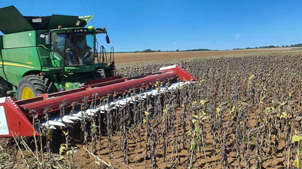 Rostselmash commercialise des têtes de récolte en France Rostselmash commercialise des têtes de récolte en France