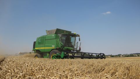 Moissonneuse-batteuse John Deere Série T : les équipements déterminent le prix Moissonneuse-batteuse John Deere Série T : les équipements déterminent le prix