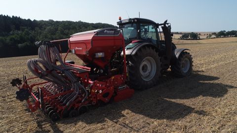 Une trémie à géométrie variable pour le Kverneland e-Drill Maxi Plus Une trémie à géométrie variable pour le Kverneland e-Drill Maxi Plus