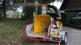 Le modèle 235 MX sur châssis routier (branches de 19 cm) est un best-seller de la marque.