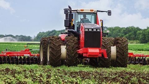 Rostselmash construit une usine de tracteurs en Russie Rostselmash construit une usine de tracteurs en Russie