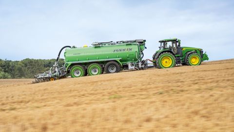 John Deere : le tracteur 8R 410 disponible en version électrique eAutoPowr John Deere : le tracteur 8R 410 disponible en version électrique eAutoPowr