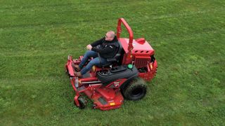 Les autoportées Ferris IS 6200 et ISX 3300 en action