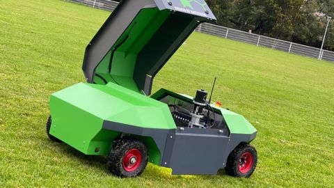 Le robot Violette de la start-up Natuition arrache les racines et resème du gazon dans la foulée ! Le robot Violette de la start-up Natuition arrache les racines et resème du gazon dans la foulée !
