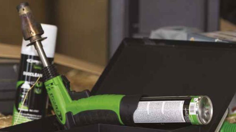 Deux écorneurs à gaz