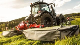 Le constructeur allemand Fella complète son offre de combinés de fauche avec la Ramos 8612 TL et la Ramos 9614 TL. © Fella Le constructeur allemand Fella complète son offre de combinés de fauche avec la Ramos 8612 TL et la Ramos 9614 TL. © Fella