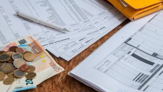 Le gouvernement assouplit les procédures Le gouvernement assouplit les procédures
