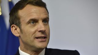 Emmanuel Macron en visite dans une ferme Emmanuel Macron en visite dans une ferme
