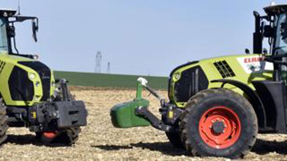 Claas Arion 610 CIS+ contre Arion 530 CIS Claas Arion 610 CIS+ contre Arion 530 CIS