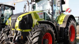 L’Axion 800 revisité L’Axion 800 revisité