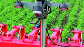 Plus de précision sur la bineuse Plus de précision sur la bineuse
