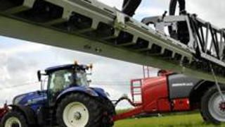 Pulvérisateur Leeb 4 LT : il a tout d’un grand Pulvérisateur Leeb 4 LT : il a tout d’un grand