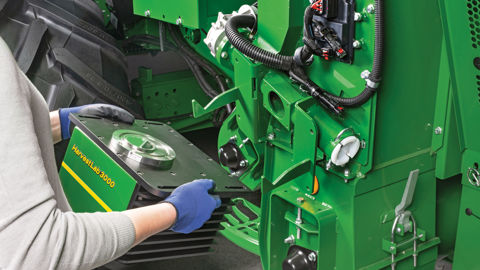 La protéine mesurée dès la récolte avec John Deere Grain Sensing HarvestLab 3000 La protéine mesurée dès la récolte avec John Deere Grain Sensing HarvestLab 3000