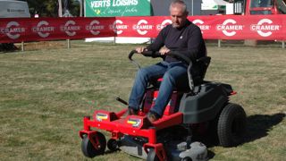 La nouvelle zéro turn Cramer pour les particuliers présentée à Salonvert