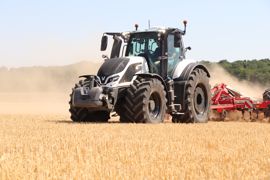 Découvrez notre prise en main du Valtra Q en vidéo Découvrez notre prise en main du Valtra Q en vidéo