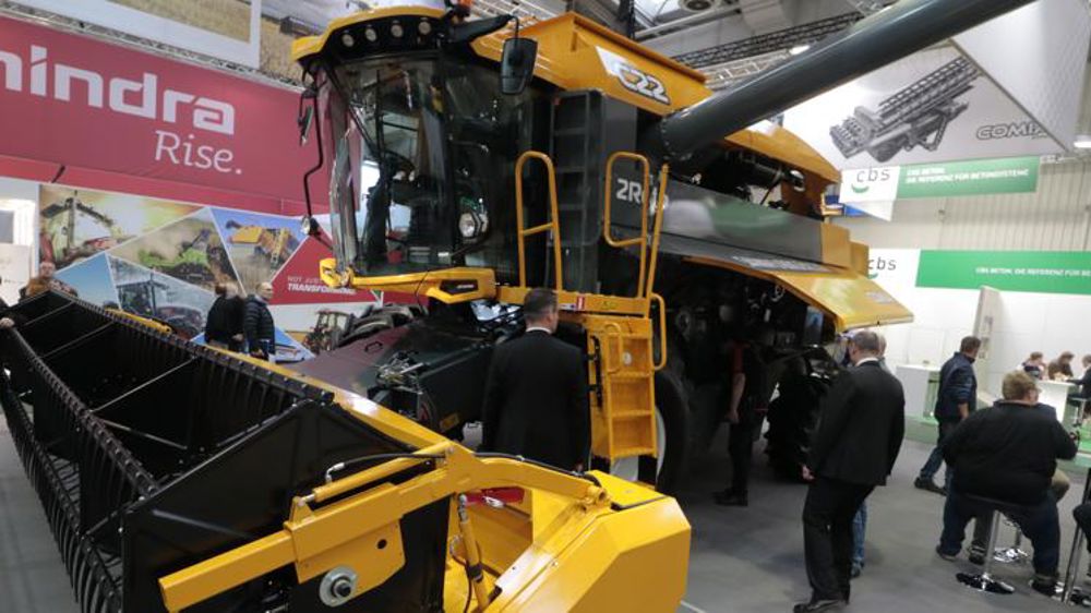 Une moissonneuse-batteuse à double rotor