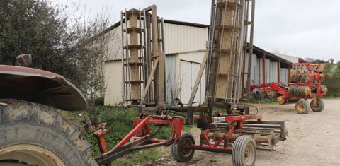 Une fois replié, l’outil mesure 3,20 m de hauteur, 5,90 m de longueur et une largeur inférieure à 3 m. © P. Denis