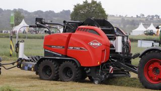 Kuhn dévoile un combiné presse-enrubanneuse pour les chantiers intensifs Kuhn dévoile un combiné presse-enrubanneuse pour les chantiers intensifs